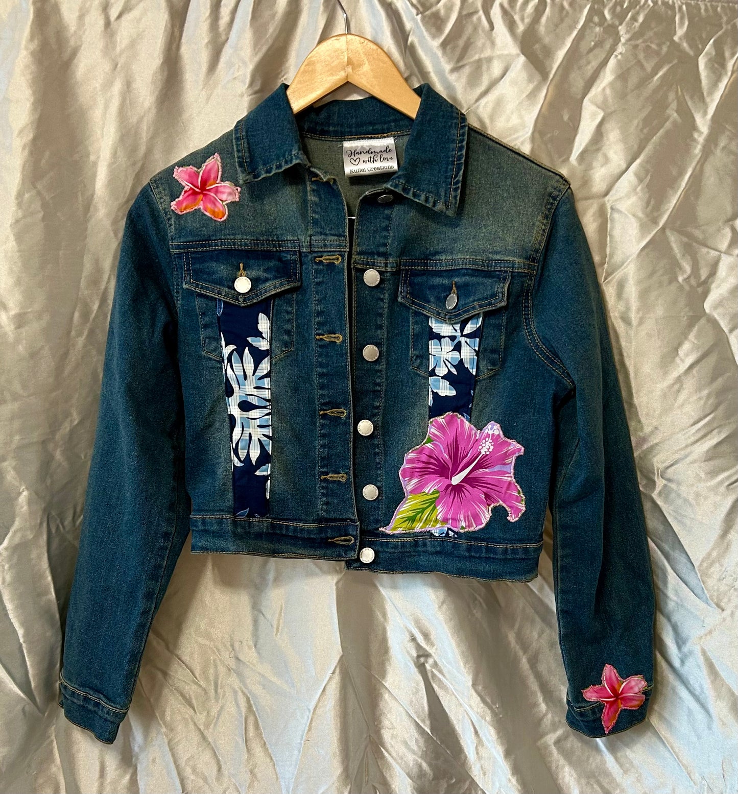Palaka Hawaiian Quilt with Flowers