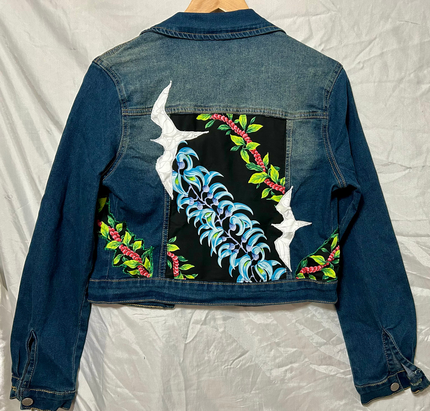Green Jade Leis ‘Iwa Birds Jacket