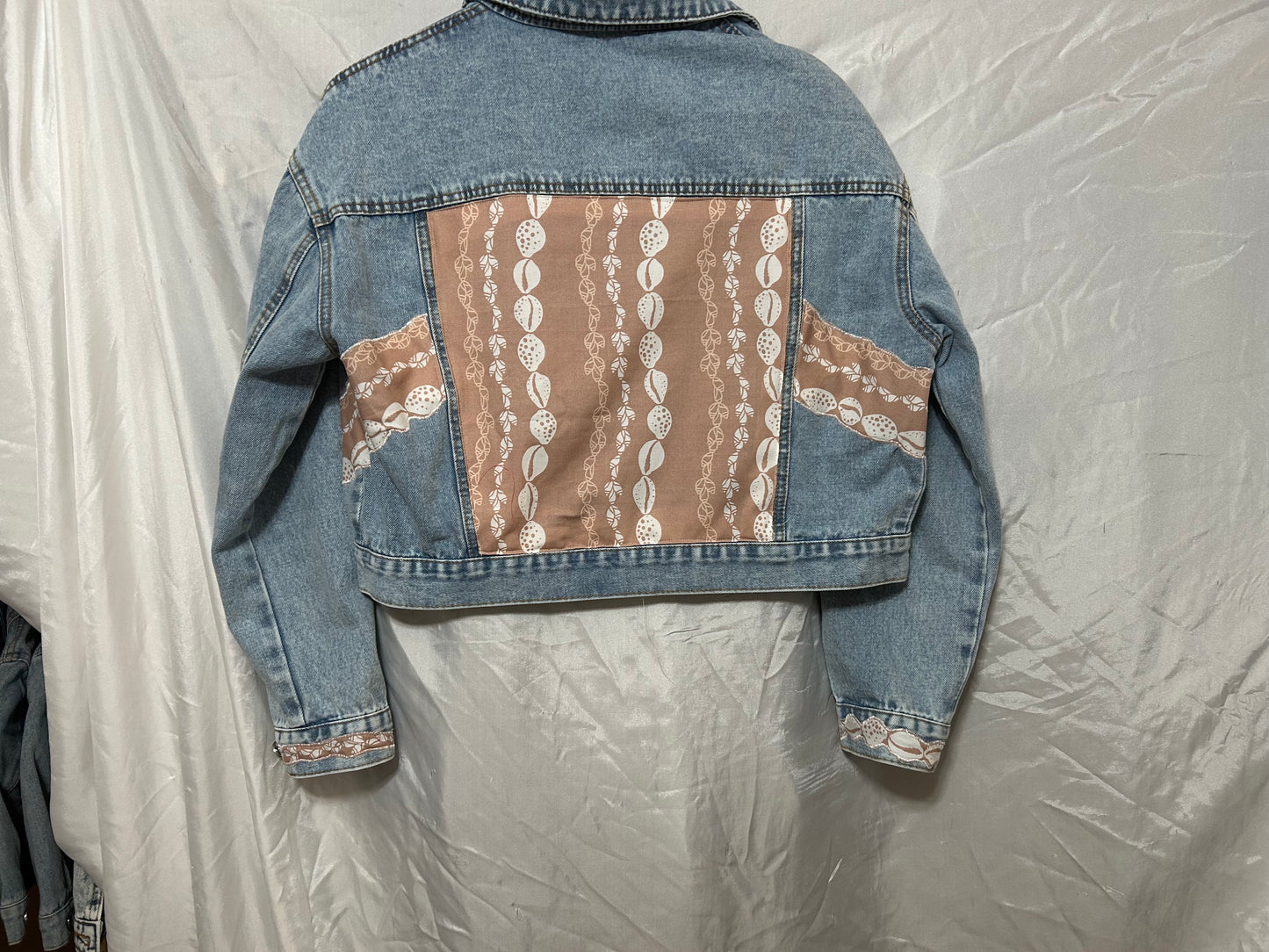 Shell  Leis Jacket