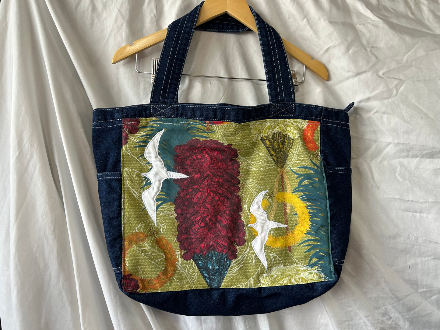 Reversible Kahili ‘Iwa Birds Bag