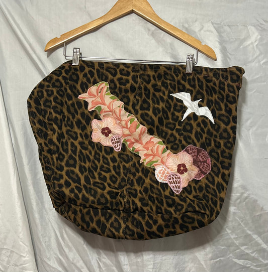 Leopard Print Bag with Leis and Puas