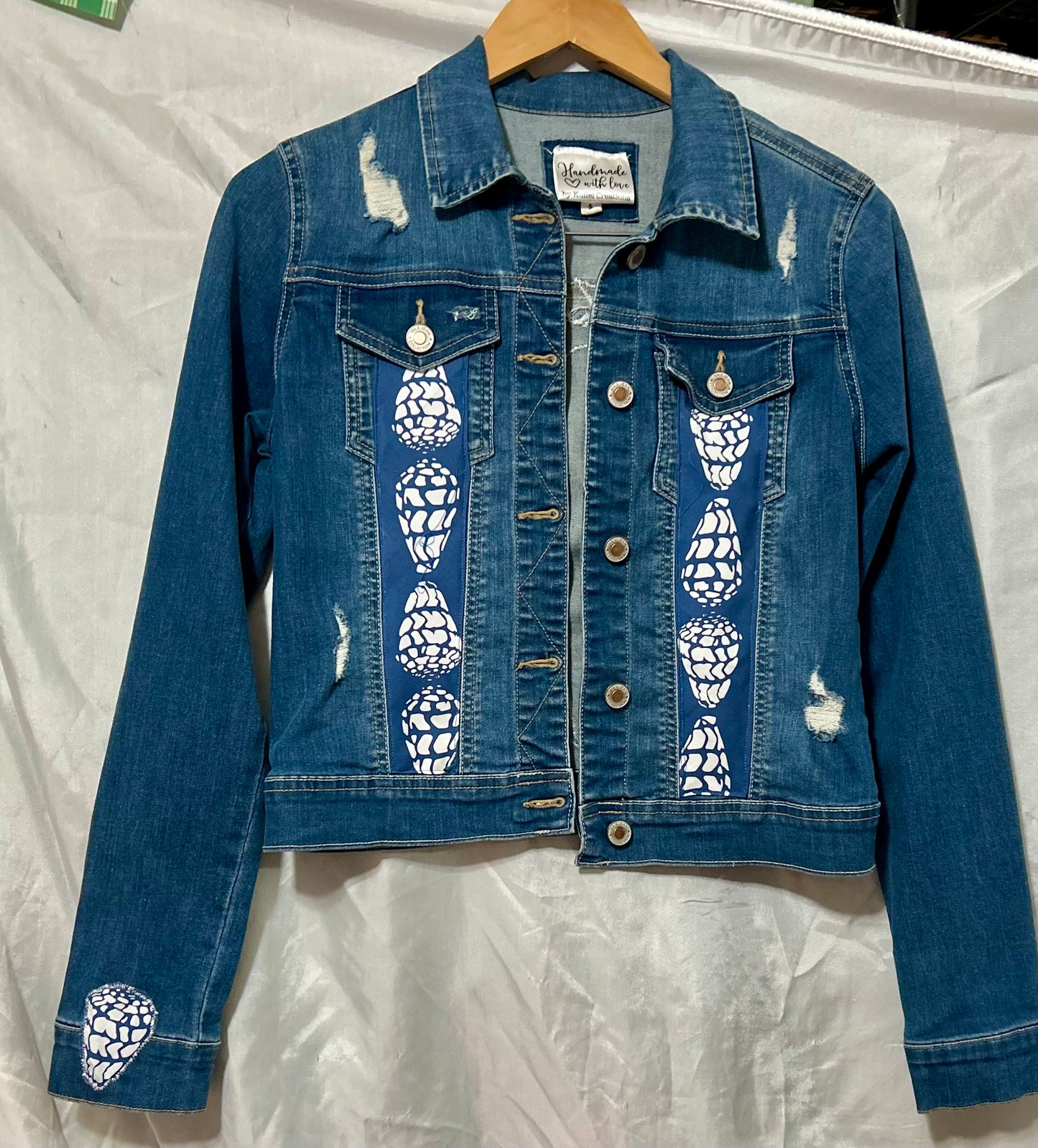 Hebrew Cone Shells and ‘Iwa Birds Jacket