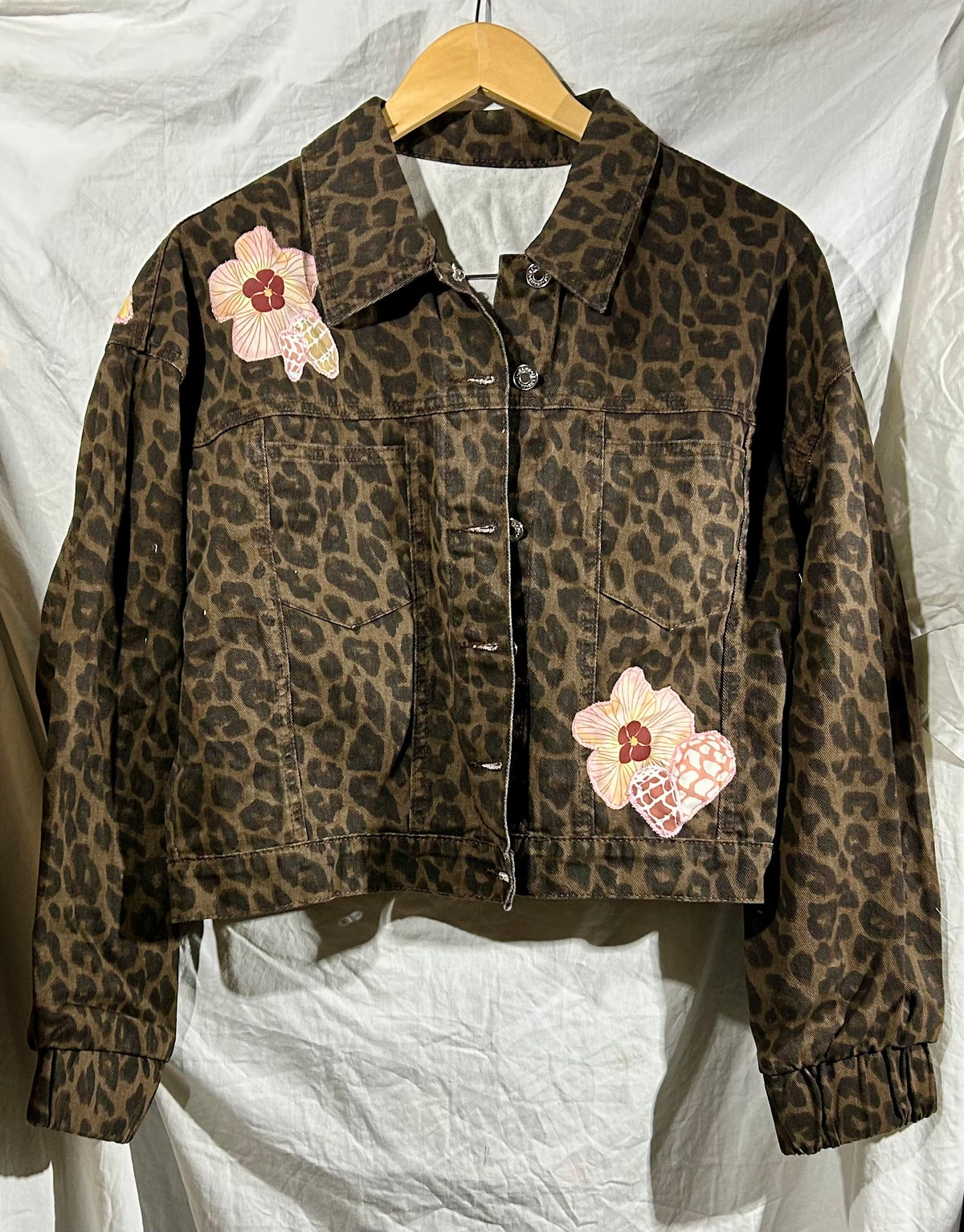 Leopard Puas and Shells Lei Jacket