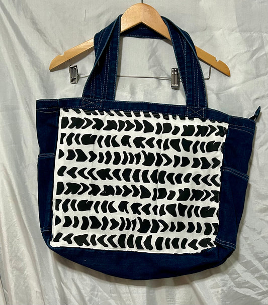 Hebrew Cone Shell Print Reversible Bag