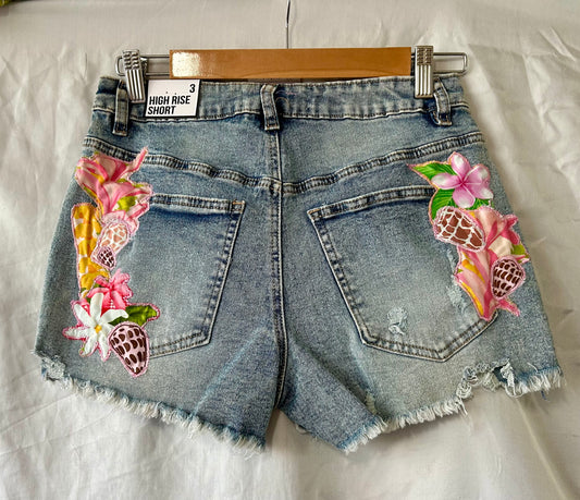 Leis and Shells Shorts