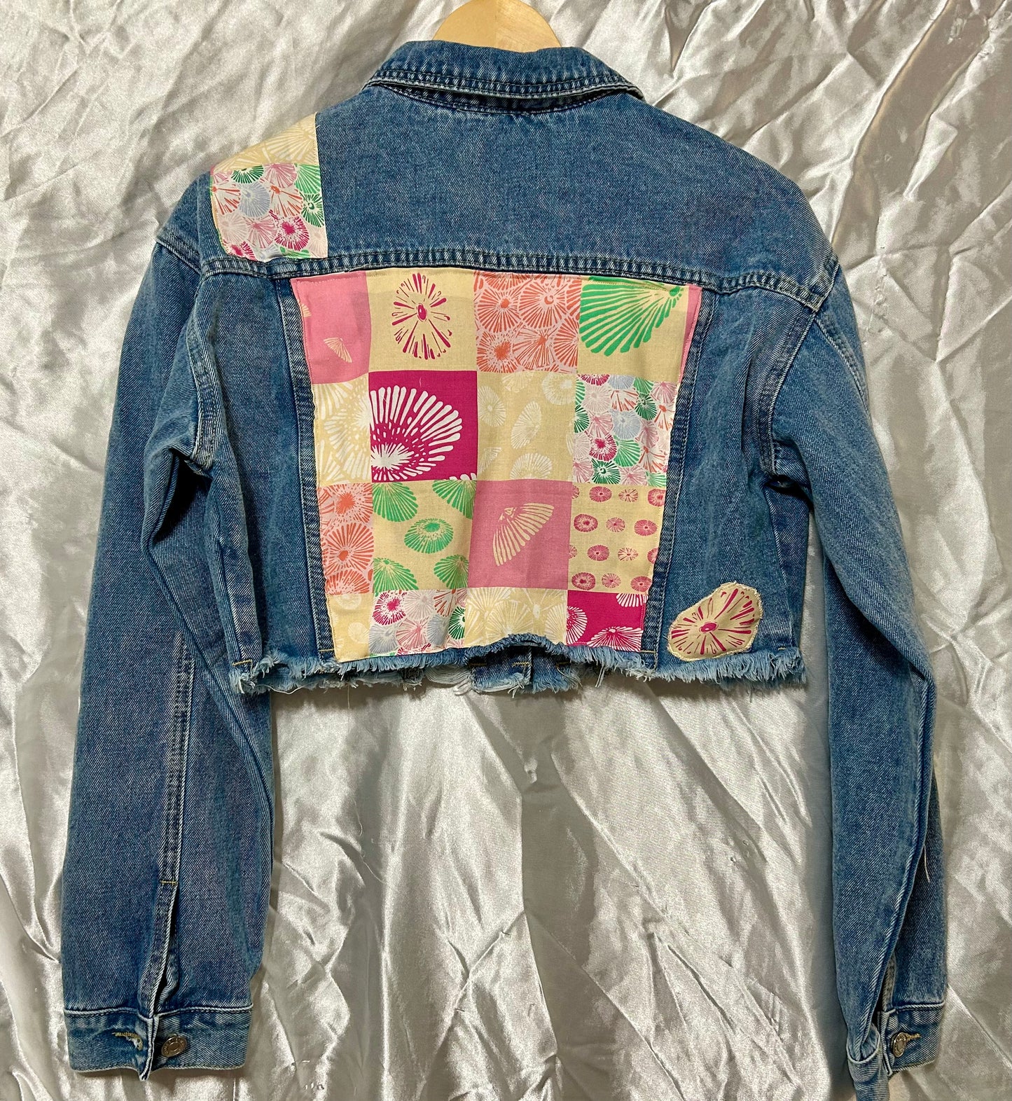 Pink Opihi Shells Cropped Jacket